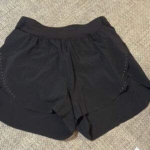 Lululemon Fast and Free high rise split short, NWOT XXS